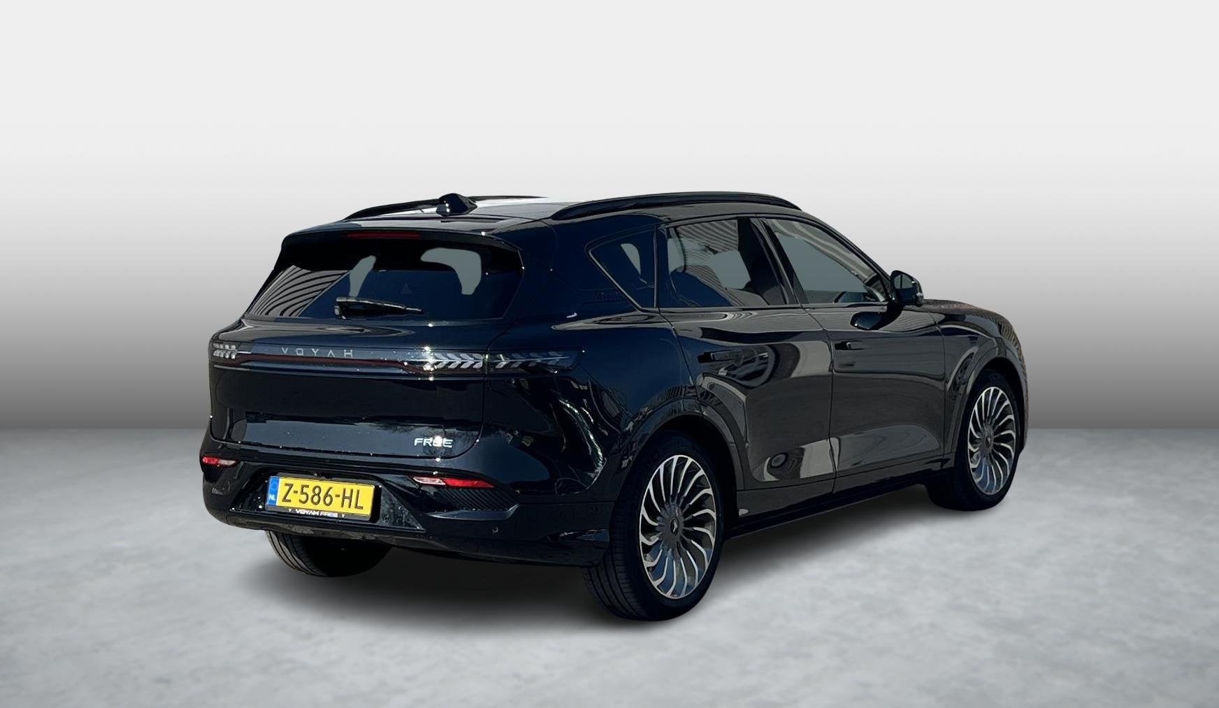 VOYAH Free Flagship | Black Line Exterieur | Panoramadak | D, Automaat, 12 maanden, Automatische klimaatregeling, Zwart