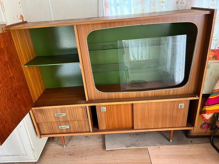 Vintage kastje jaren 60, Ophalen