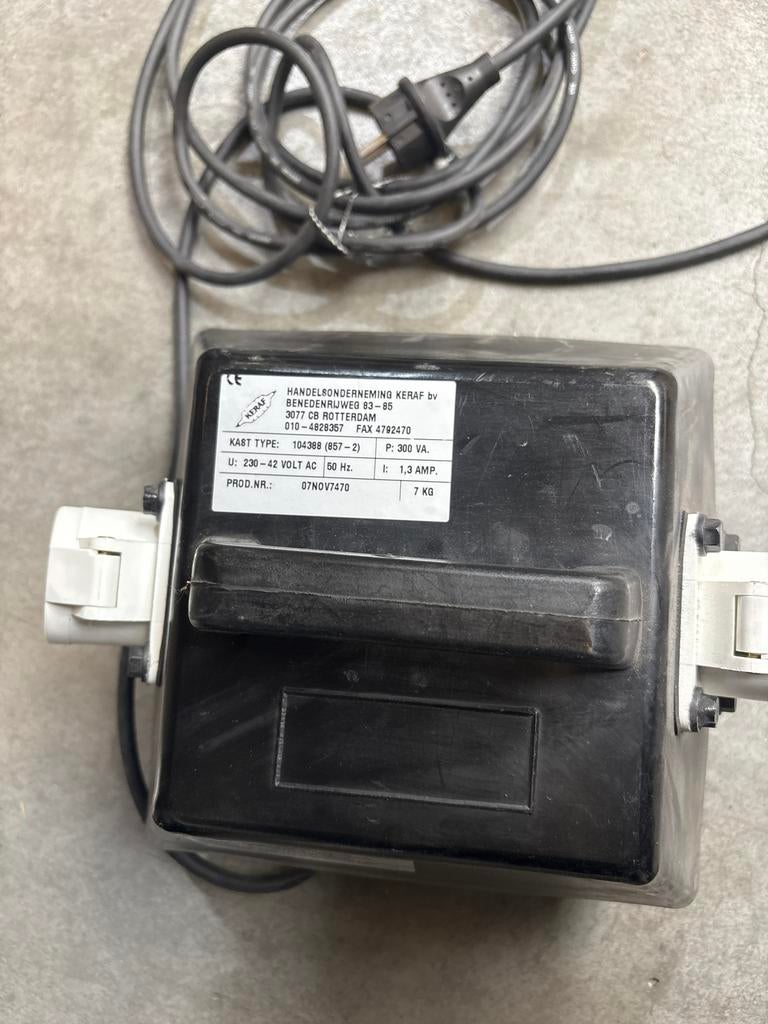 Volrubber scheidingstrafo type 104388 (857-2), Ophalen of Verzenden, Gebruikt, Overige typen