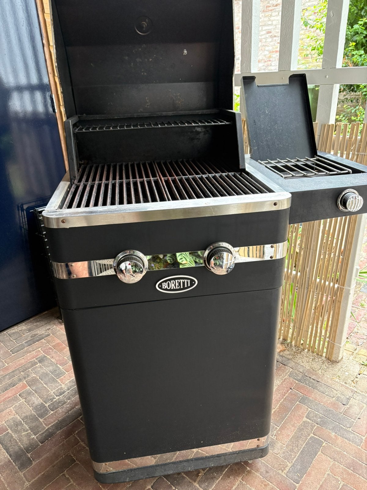 Boretti gas barbecue, Ophalen, Gebruikt