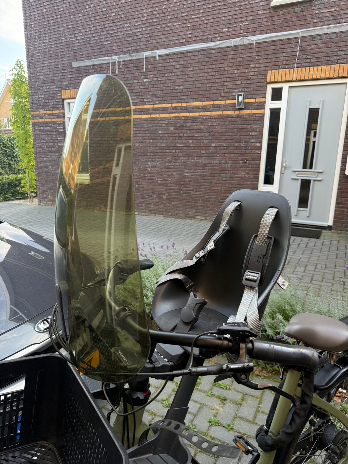 Urban Iki voorzitje en windscherm, Fietsen en Brommers, Fietsaccessoires | Fietsstoeltjes, Ophalen, Zo goed als nieuw, Voorzitje