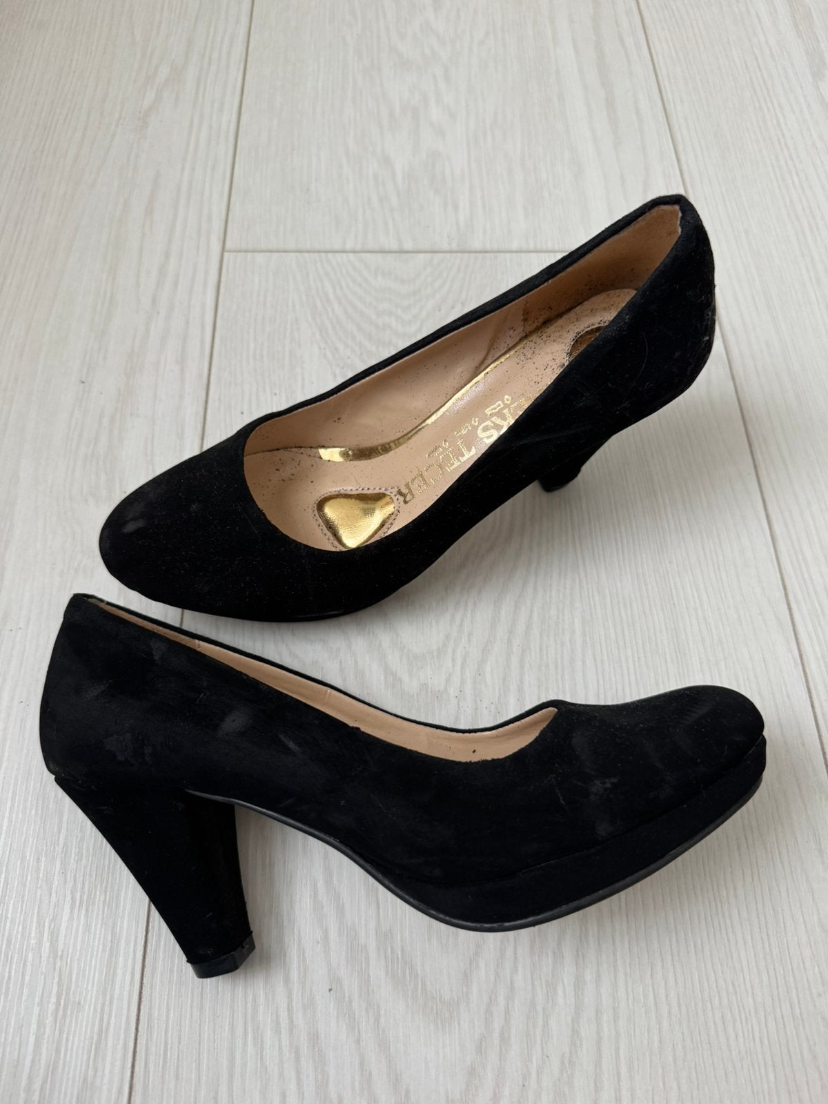 Suede pumps zwart 36, Ophalen, Pumps, Zwart, Gedragen