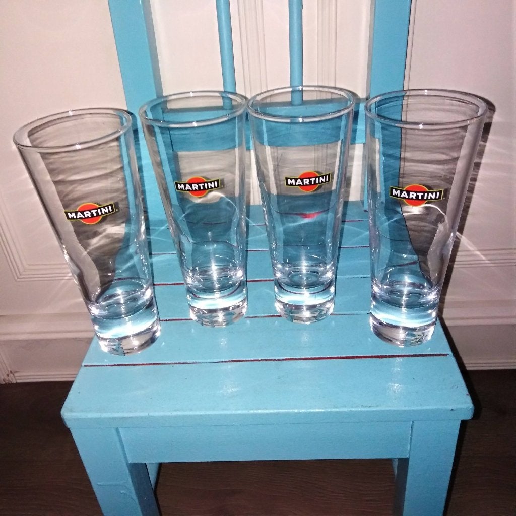 Martini longdrink glazen met rood logo set van 4, Huis en Inrichting, Keuken | Servies, Ophalen, Glas of Glazen, Overige stijlen