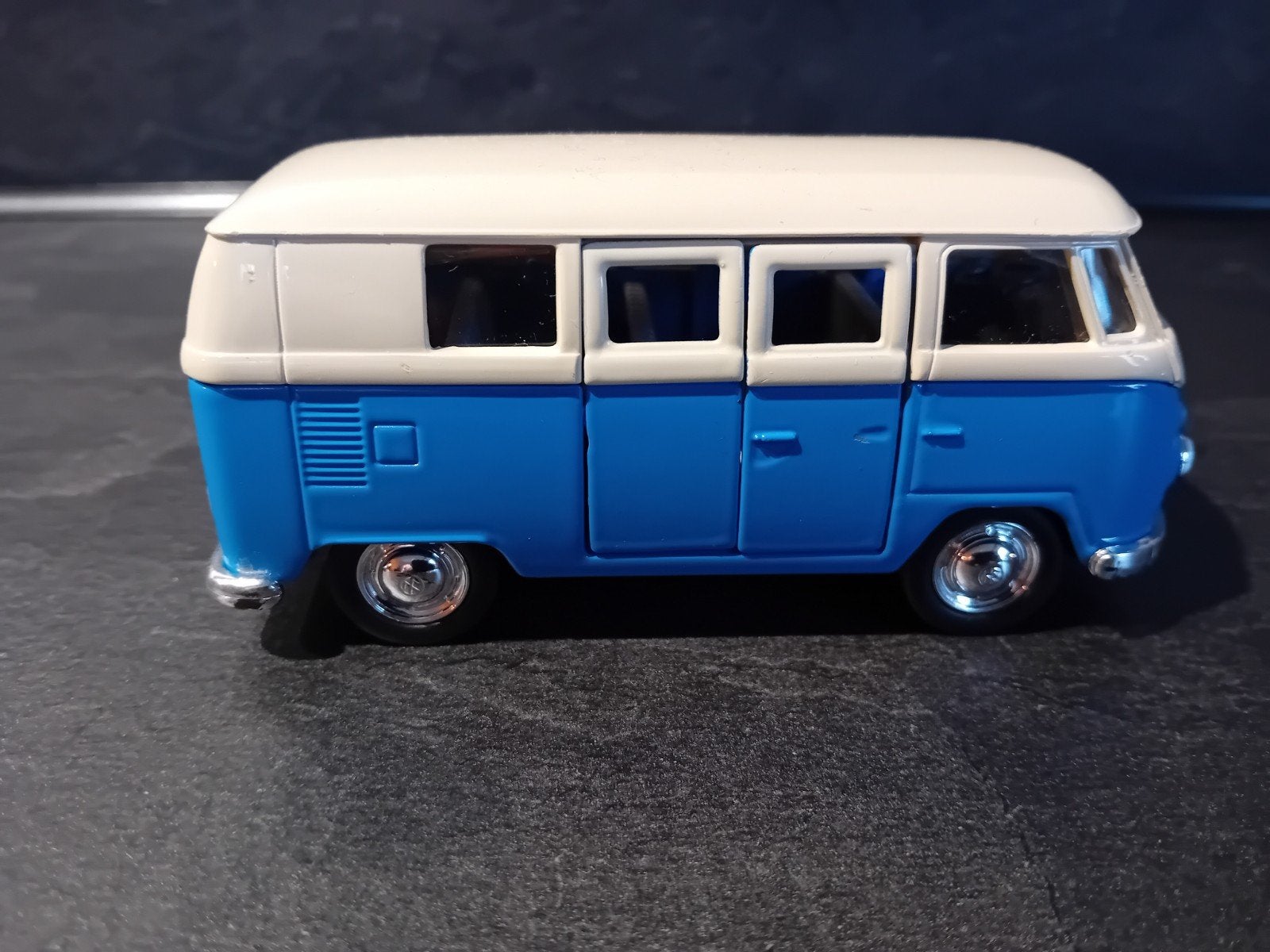 Volkswagen T1 Bus Modelauto - Blauw/Wit, Ophalen of Verzenden, Zo goed als nieuw, Bus of Vrachtwagen