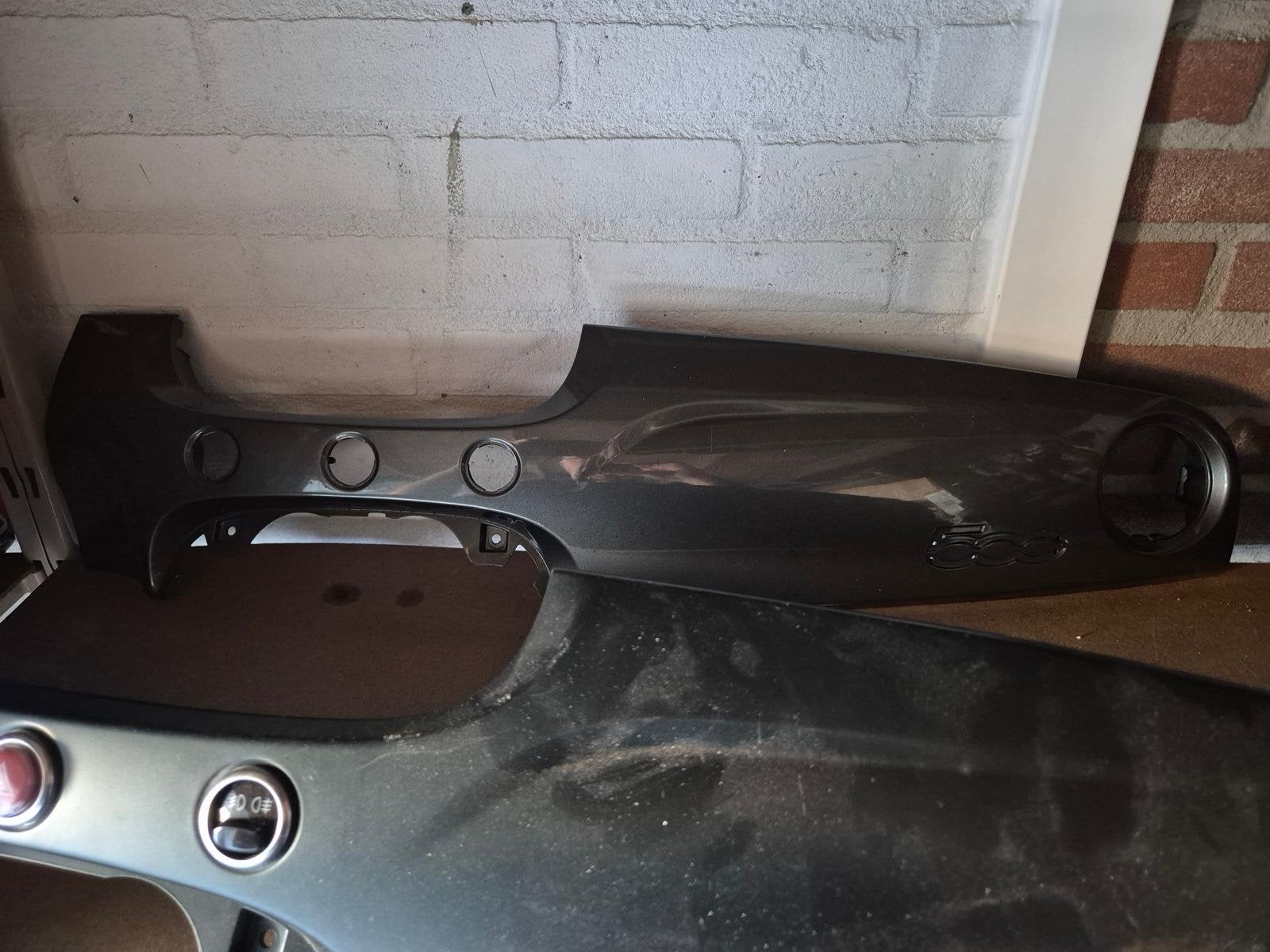 Fiat 500 Dashboard Panelen - Grijs/Zwart, Auto-onderdelen, Dashboard en Schakelaars, Gebruikt, Fiat, Ophalen of Verzenden, Dimitripieters89@gmail.com