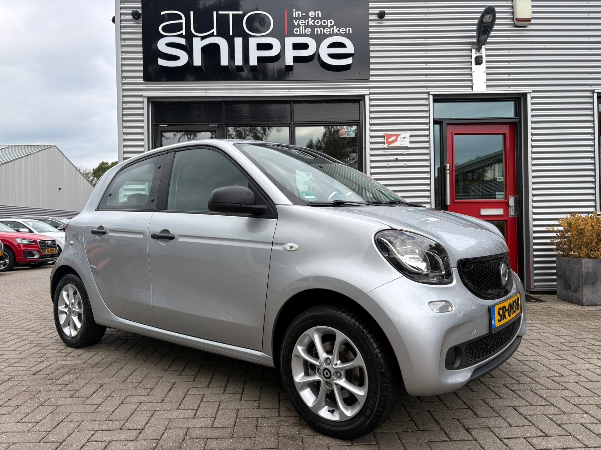 Smart Forfour 1.0 Business Solution -5DRS.-AUTOMAAT-CLIMA-CR, Auto's, Automaat, Gebruikt, 4 stoelen, 905 kg