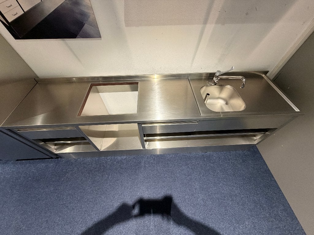 Spoelwerktafel 2800x650x900 mm (SHOWROOMMODEL), Zakelijke goederen, Ophalen of Verzenden, Nieuw zonder verpakking, Meubilair