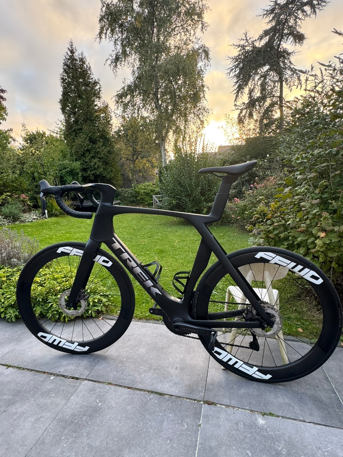 Trek Madone SLR, Ultegra Di2, FFWD carbon, maat 62, topstaat, Fietsen en Brommers, Carbon, Heren, Zo goed als nieuw, 61 tot 65 cm