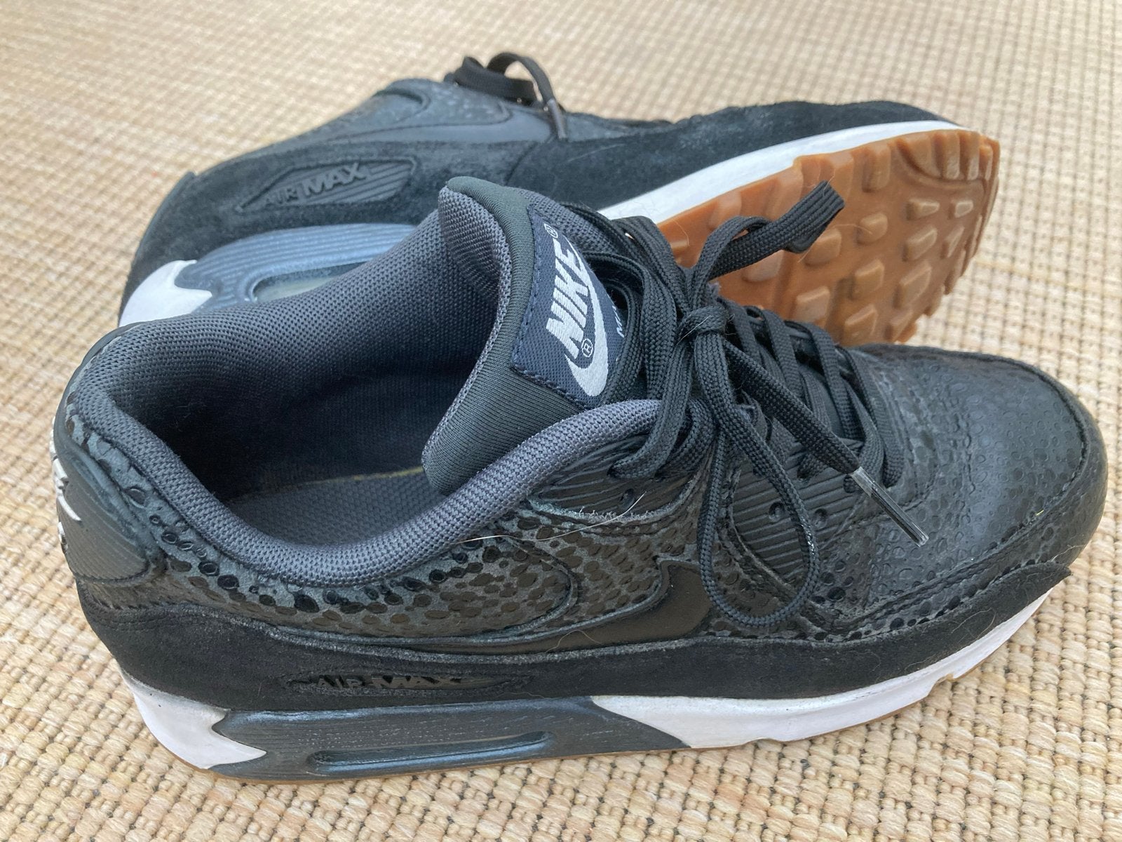 Nike Air Max 90 sneakers - Maat 40 - Gebruikt, Kleding | Dames, Schoenen, Ophalen of Verzenden, Gedragen, Zwart, Sneakers of Gympen