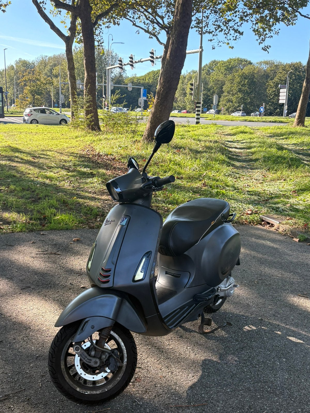 Vespa Sprint 2017, Fietsen en Brommers, Ophalen, Zo goed als nieuw, Benzine, 50 cc