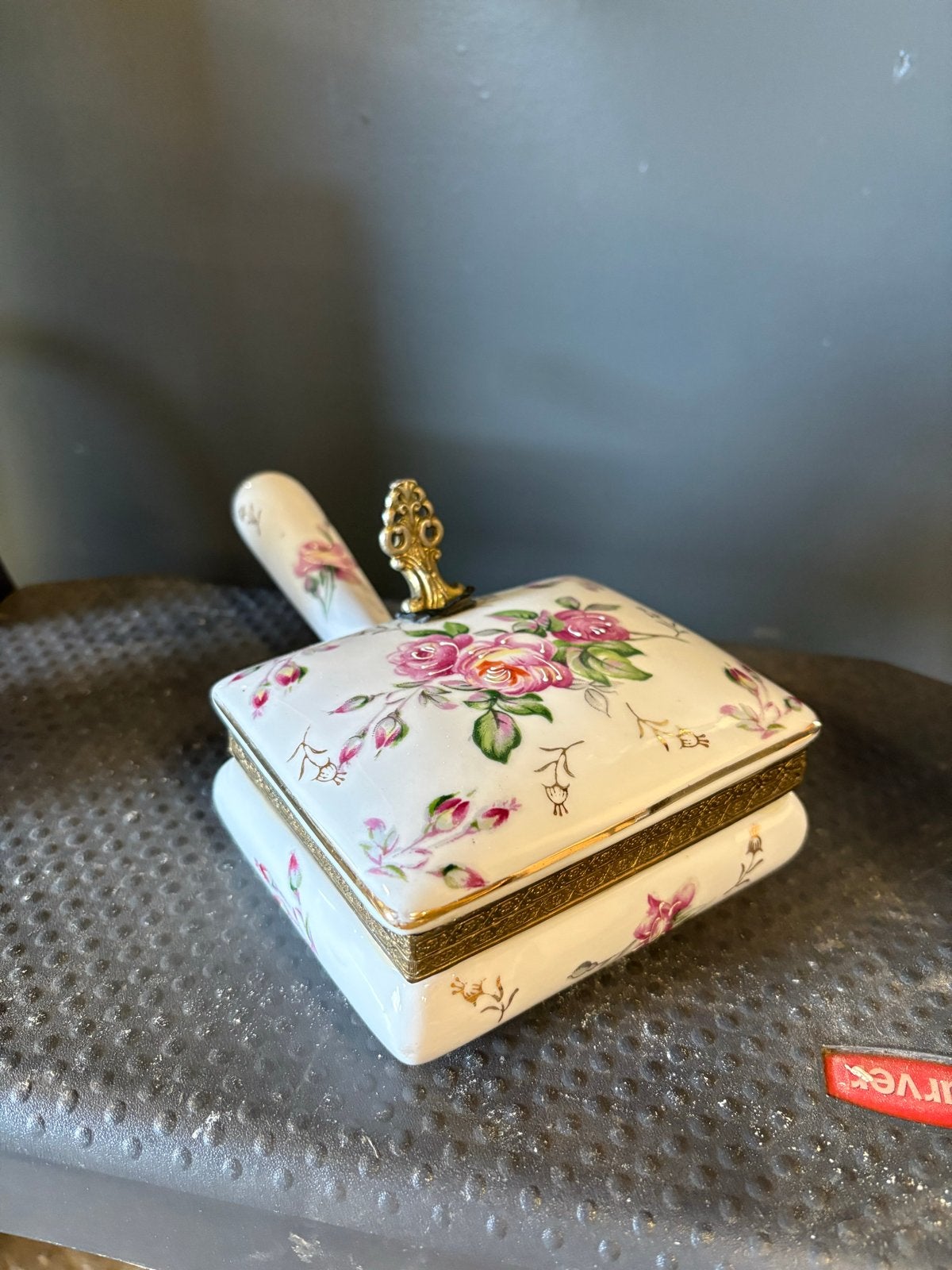 Vintage Porseleinen Sieradendoosje - Roze Rozen & Goud, Antiek en Kunst, Ophalen