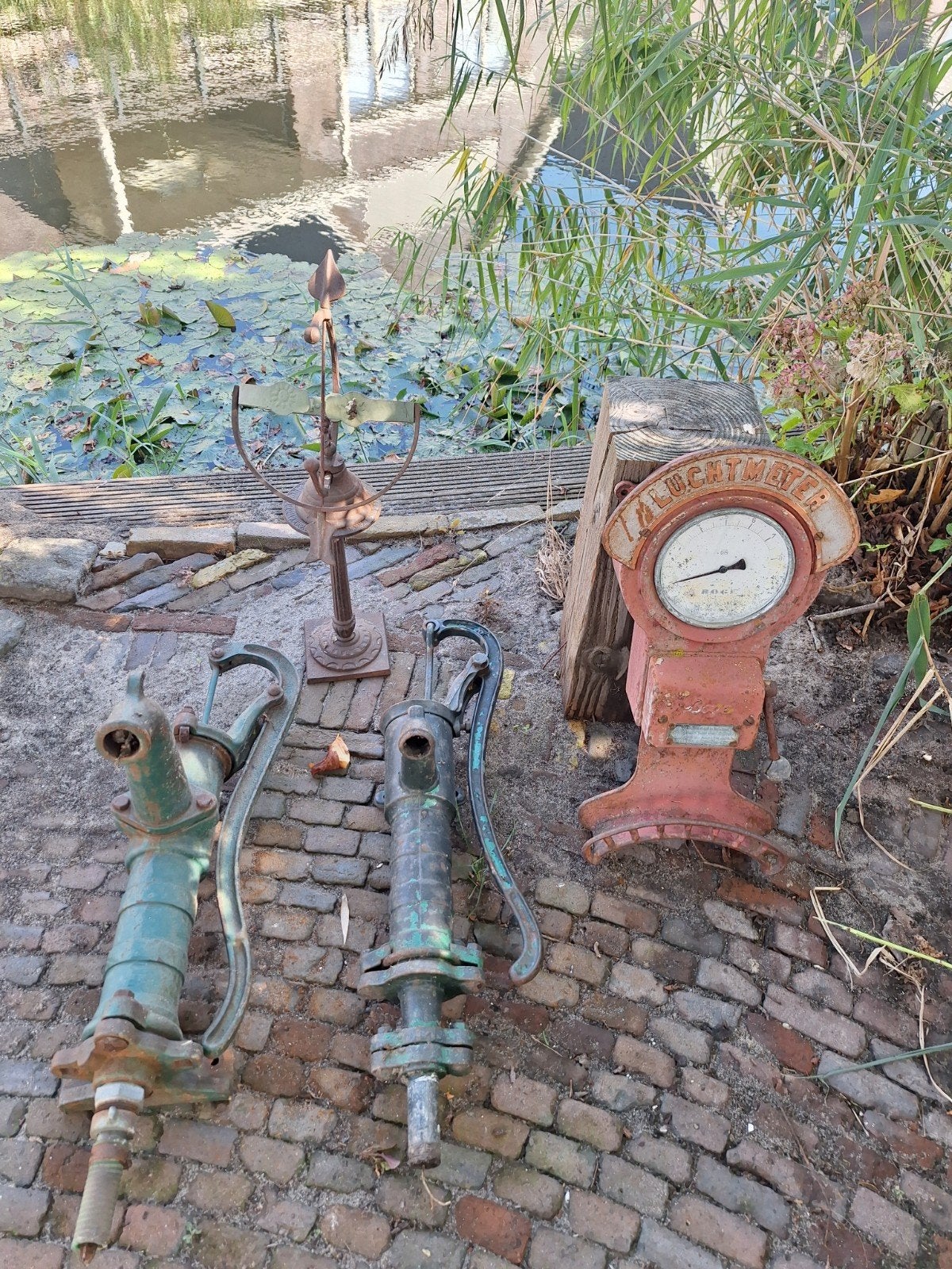 Vintage Waterpompen, Luchtdrukmeter & Zonnewijzer Decoratie, Ophalen, Gebruikt, Handmatig, Overige typen