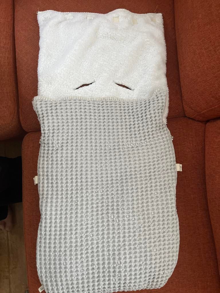 Koeka Wiegdeken / Voetenzak Wafelstof Grijs, Ophalen of Verzenden, Zo goed als nieuw, 70 tot 85 cm, Deken