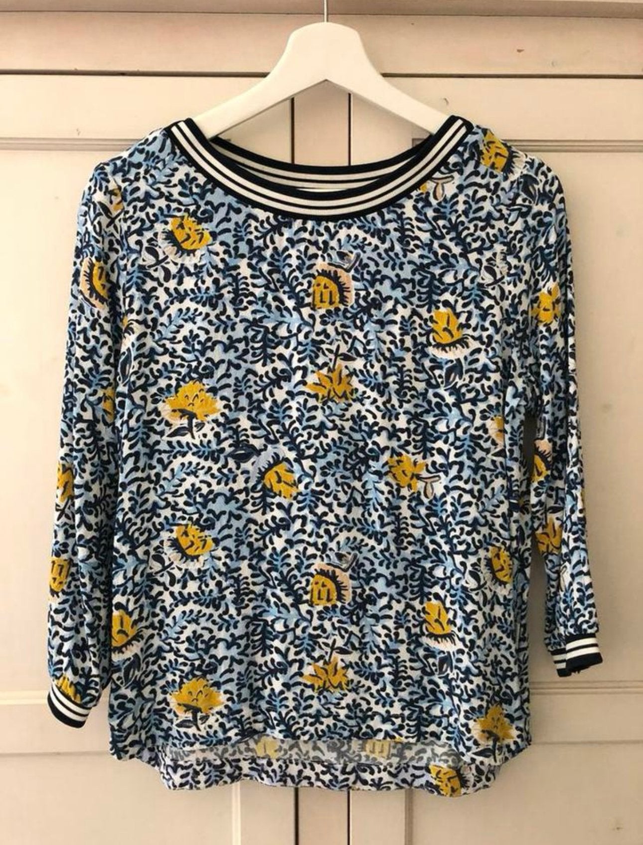 Bloemenprint dames top Silvercreek maat 36, Blauw, Ophalen of Verzenden, Zo goed als nieuw, Lange mouw
