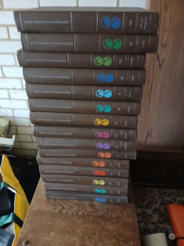 Complete Grote Spectrum Encyclopedie + Wereldatlas, Ophalen of Verzenden, Algemeen