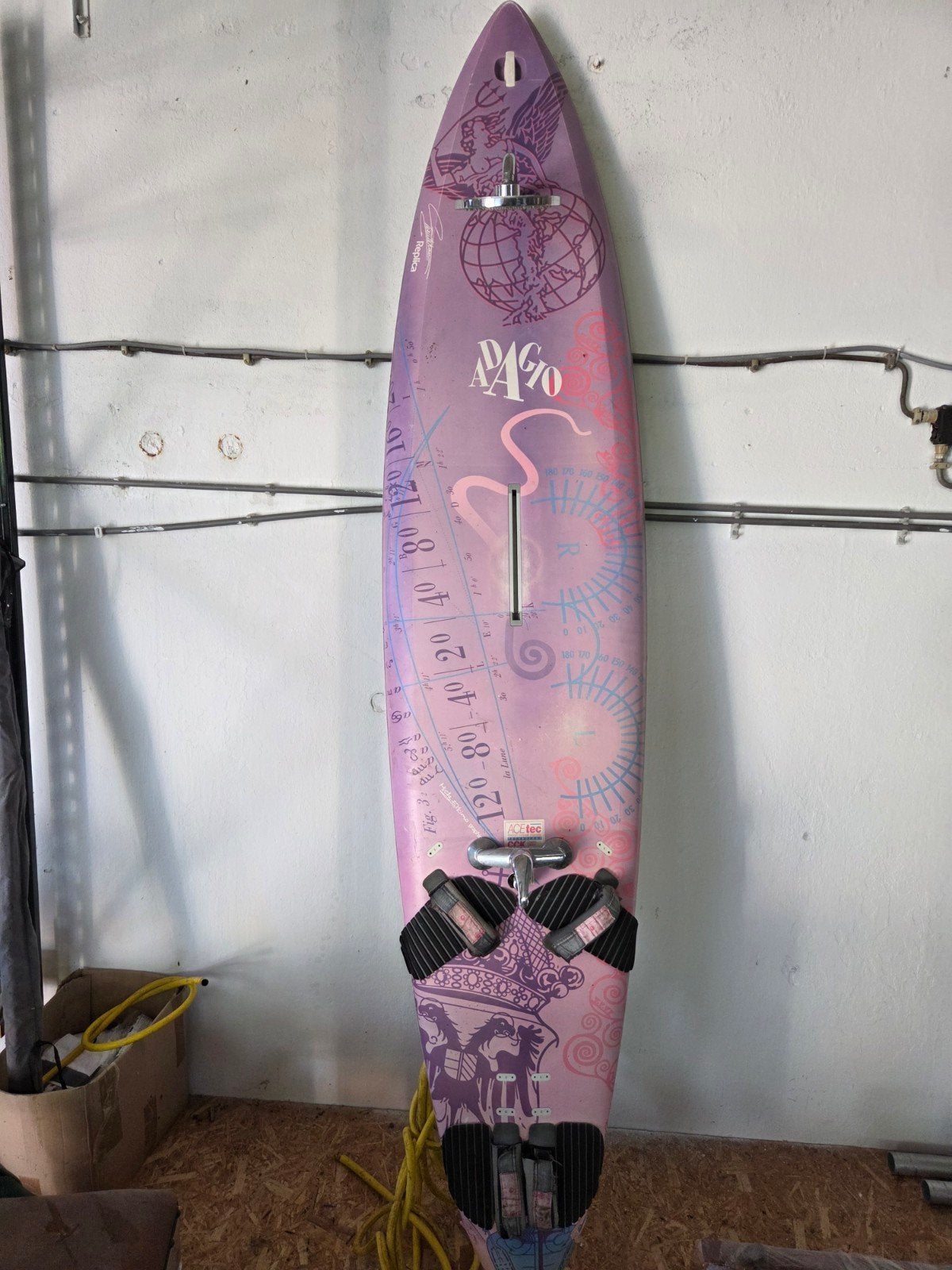 Unieke windsurfplank douche: PAGO design, Watersport en Boten, Windsurfen, Gebruikt, Plank, Overige merken, 250 tot 300 cm, Ophalen