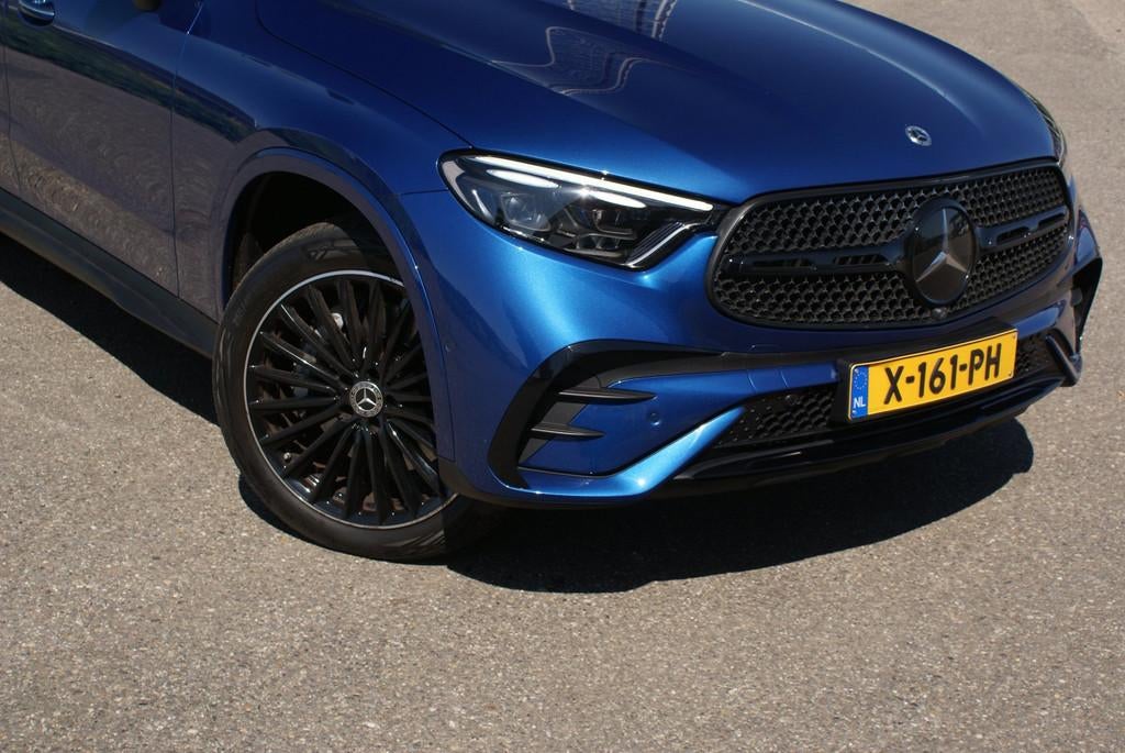 Mercedes-Benz GLC-klasse Coupé 400e 4MATIC AMG Line | Pano, Automaat, 4 cilinders, Blauw, 2260 kg