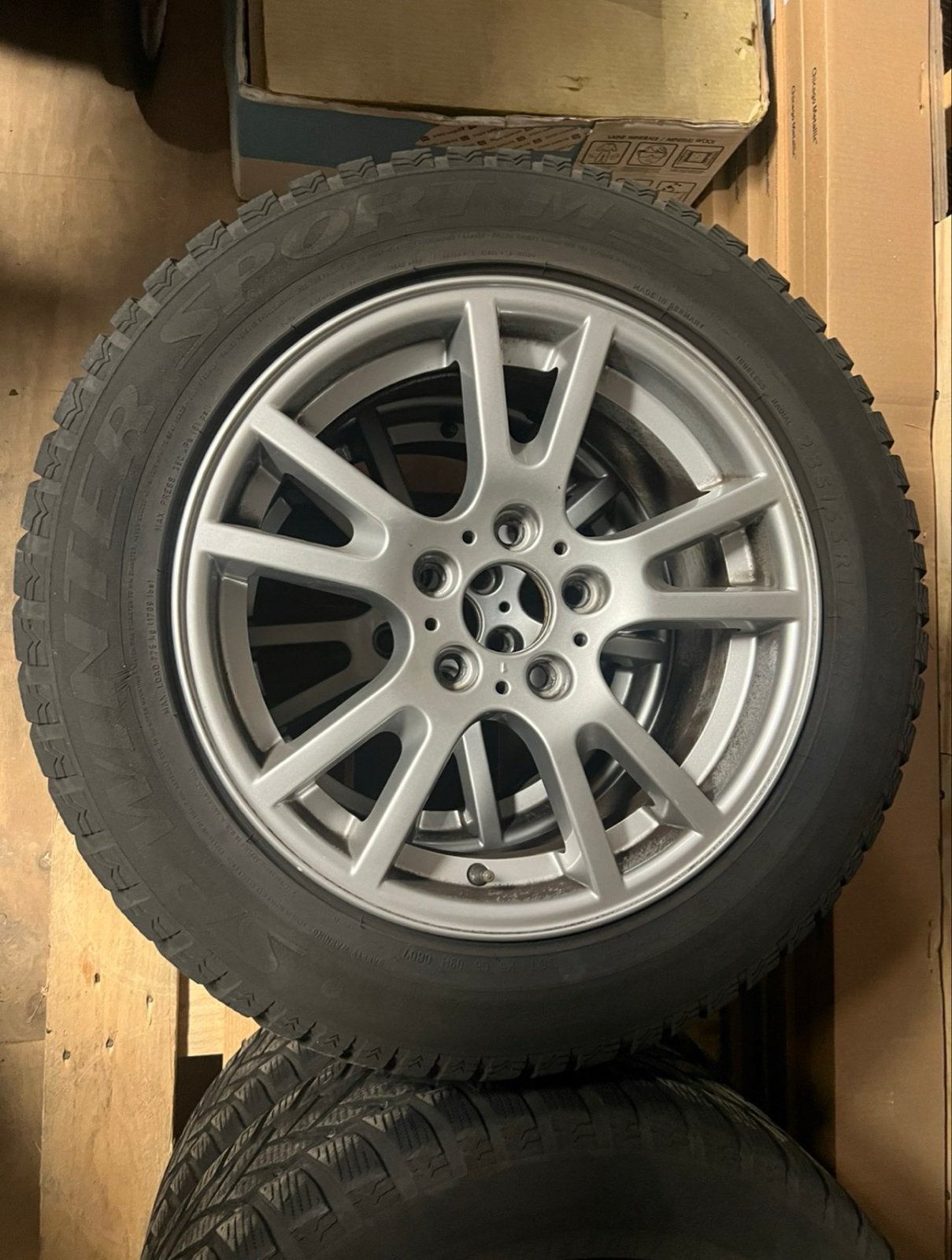 Winterbanden met velgen - 235/55 R17, Ophalen, Gebruikt, Banden en Velgen, 17 inch