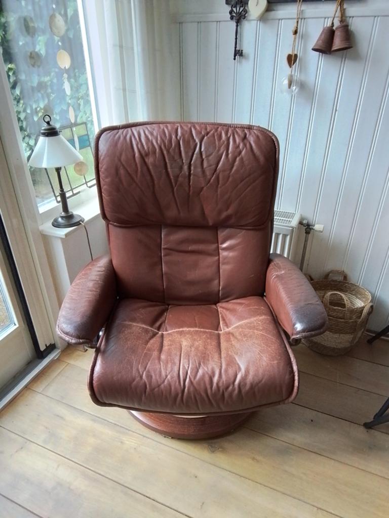 Originele Stressless fauteuil met draaifunctie en tafeltje, Ophalen, Gebruikt, Modern comfort, 75 tot 100 cm