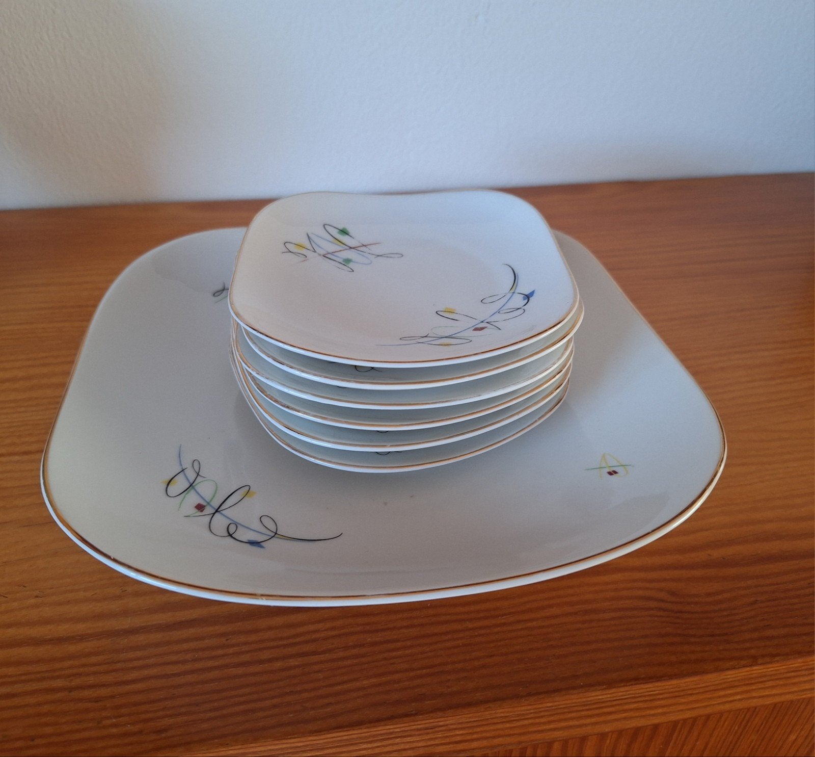 Porseleinen gebaksset van Koninklijke Plazuid Gouda, Ophalen of Verzenden, Porselein, Vintage, Bord(en)