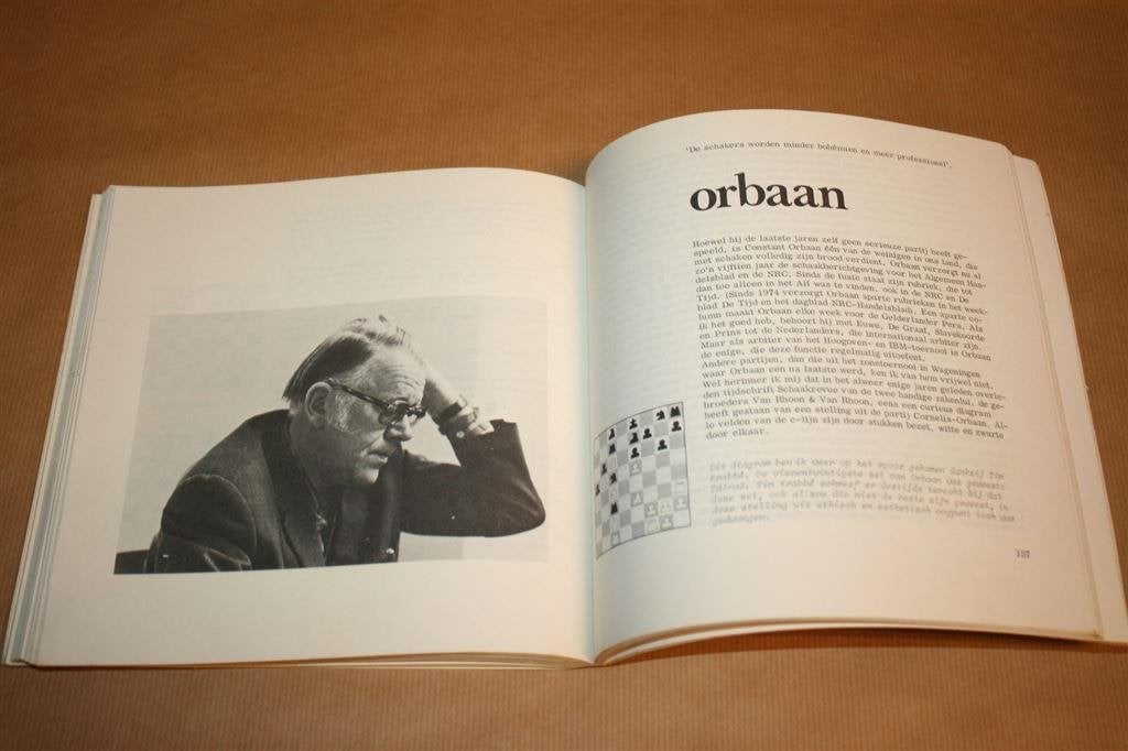 De zuiverste liefde... Interview met schakers., Ophalen of Verzenden, Gelezen, Watersport en Hengelsport