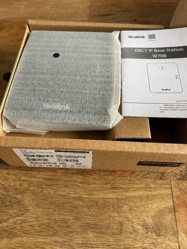 ☎️ NIEUW Yealink SIP-W70B SIP W70B W70 Dect Base ☎️, Ophalen of Verzenden, Nieuw, 4 handsets of meer
