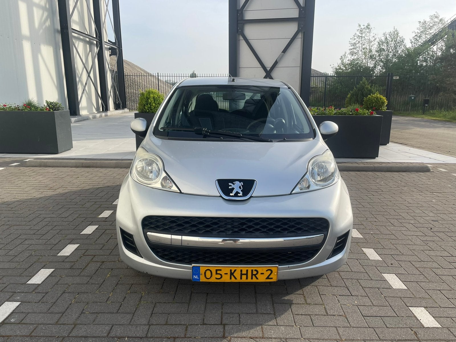 Peugeot 107 1.0 12V 5DR 2009 Grijs, Voorwielaandrijving, 4 stoelen, 68 pk, Origineel Nederlands