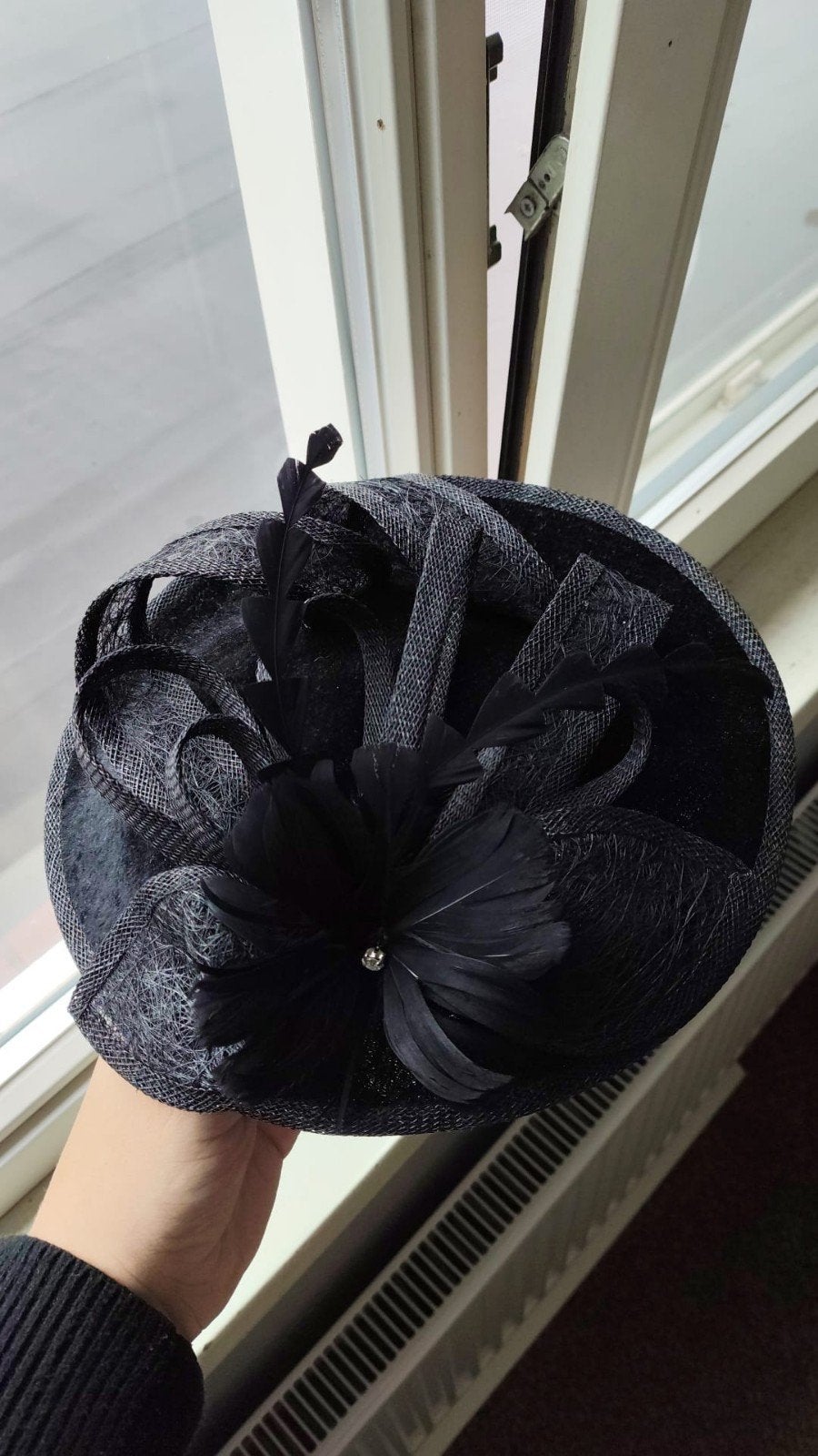 Zwarte fascinator met veren en strik op haarband, Ophalen, Hoed, One size fits all, Onbekend
