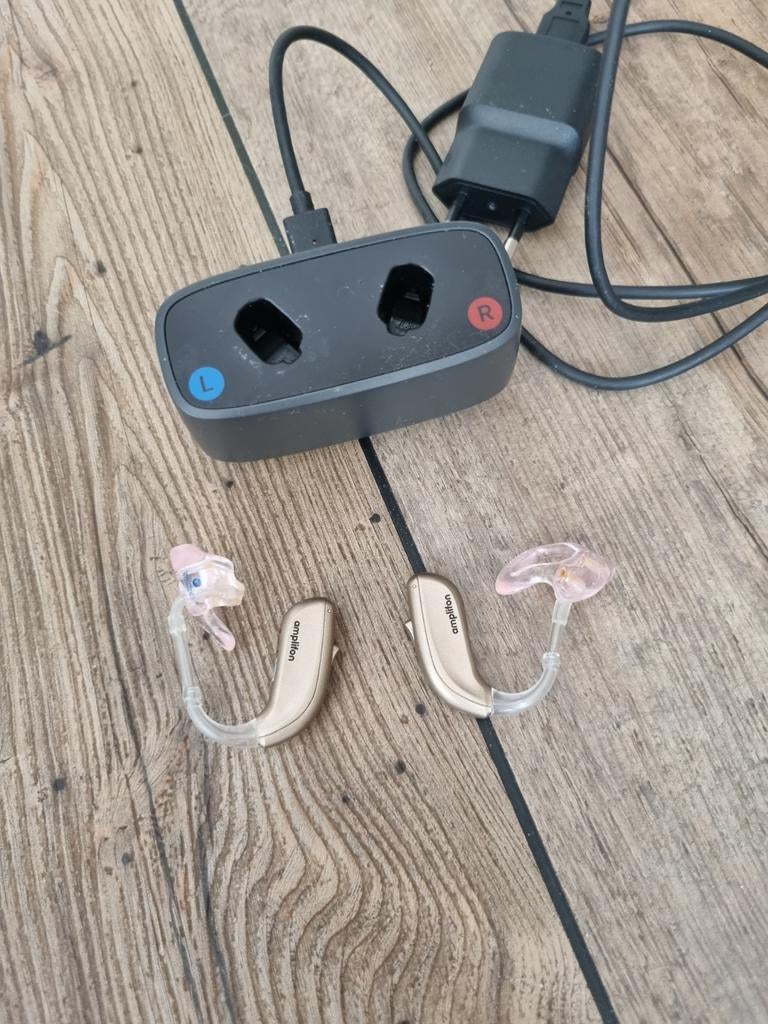 Hoorapparaat rechts en links van Amplifon, Diversen, Ophalen of Verzenden