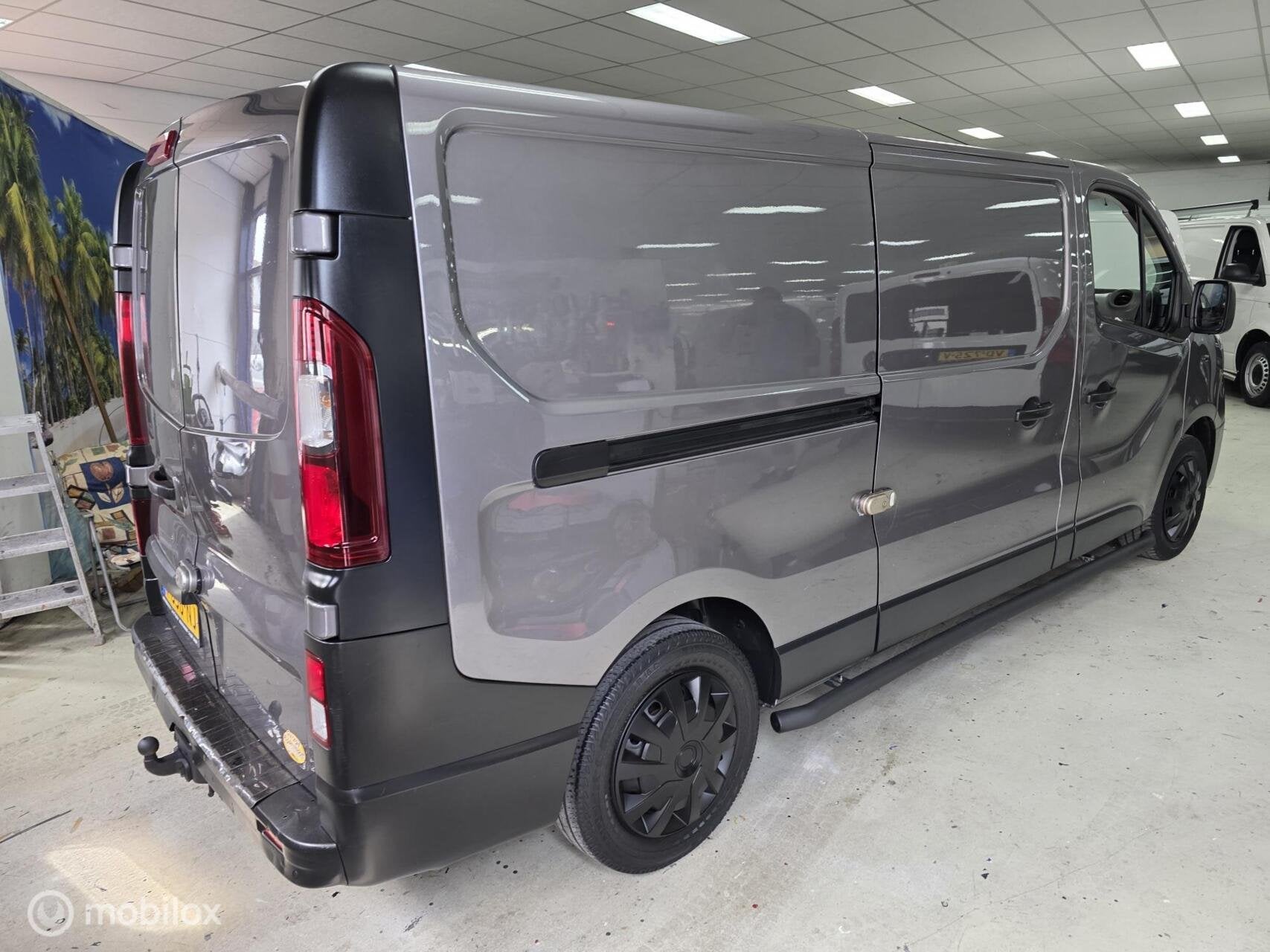 Renault Trafic 1.6 dCi T29 L2H1 Airco Cruise Navigatie, 121 pk, Gebruikt, Euro 6, 4 cilinders