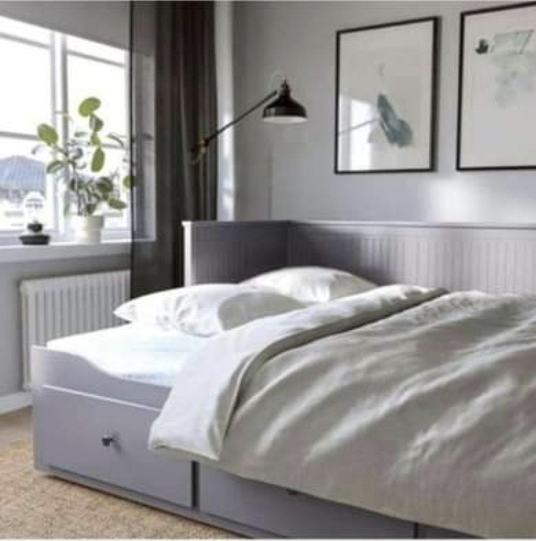 Ikea Hemnes sofa bed light gray, 2 perfect mattresses., Ophalen, Tweepersoons