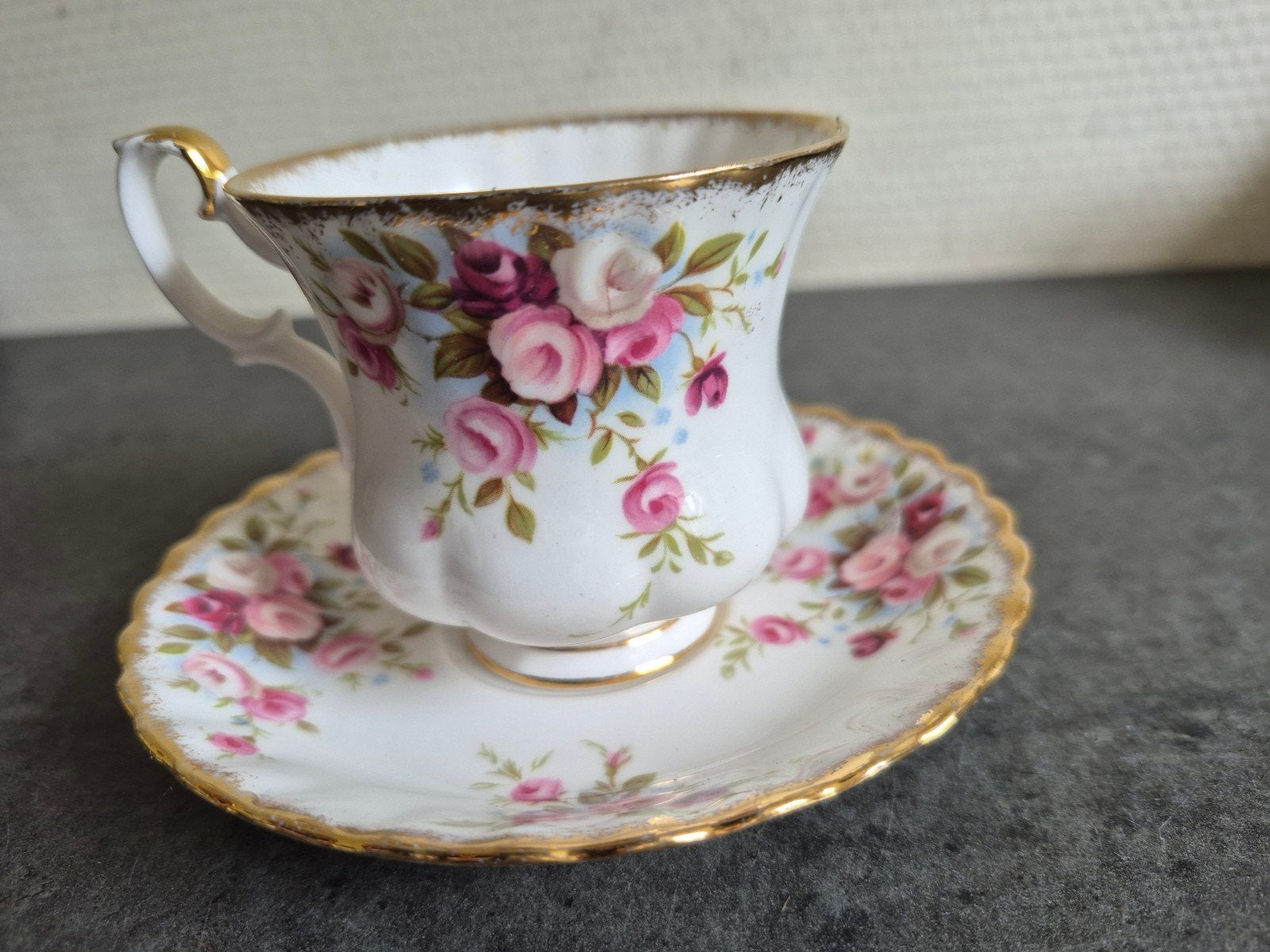Royal Albert Engelse kop en schotel  cottage garden vintage, Verzamelen, Ophalen of Verzenden, Zo goed als nieuw, Porselein, Kop en/of schotel