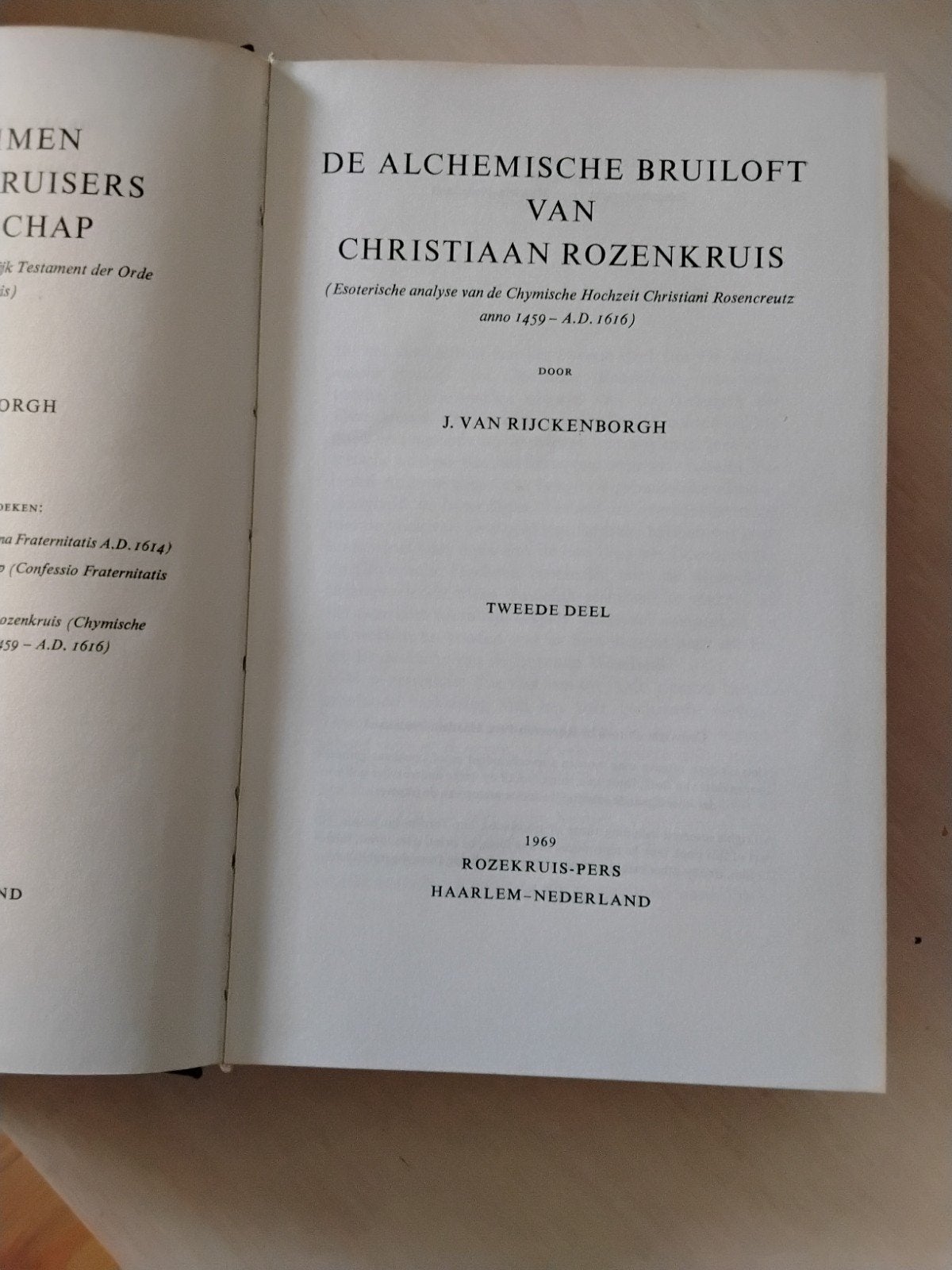 De Alchemische Bruiloft van Christiaan Rozenkruis, Ophalen of Verzenden, Zo goed als nieuw, Spiritualiteit algemeen, Achtergrond en Informatie