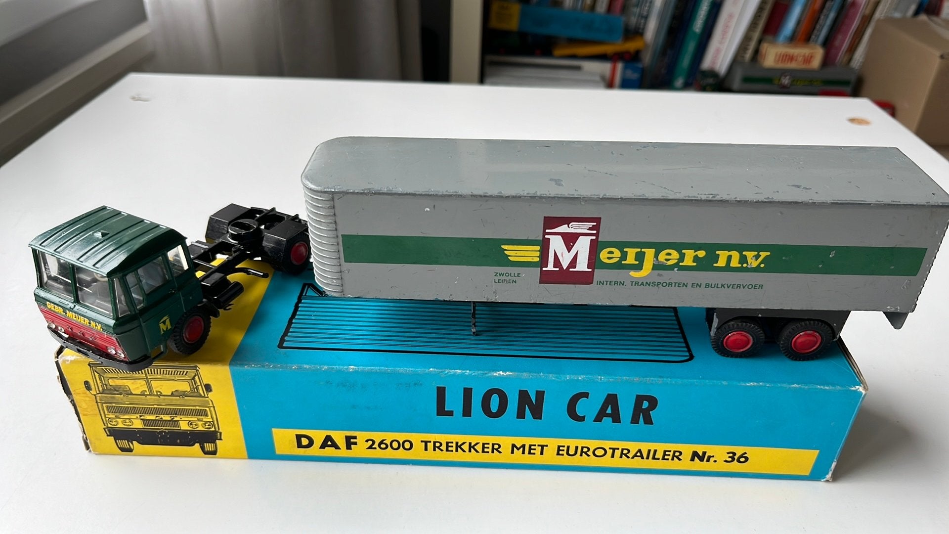 Lion Car Daf 2600 MEIJER NV met originele vomplete doos, Ophalen of Verzenden, Gebruikt, Bus of Vrachtwagen, Lion Toys