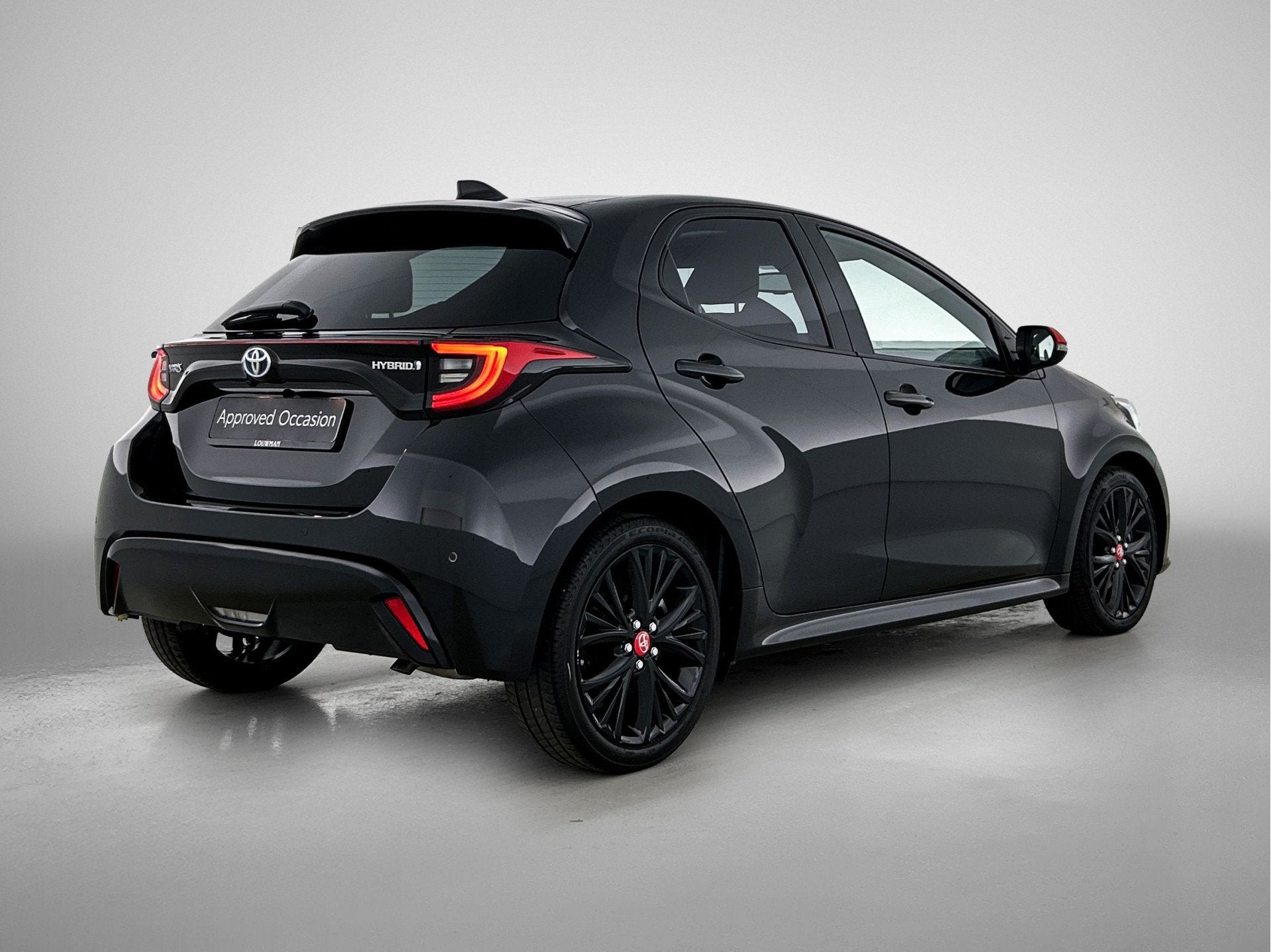Toyota Yaris 1.5 Hybrid Tokyo Spirit Premium Pack | Panorama, 12 maanden, 450 kg, Gebruikt, 1490 cc