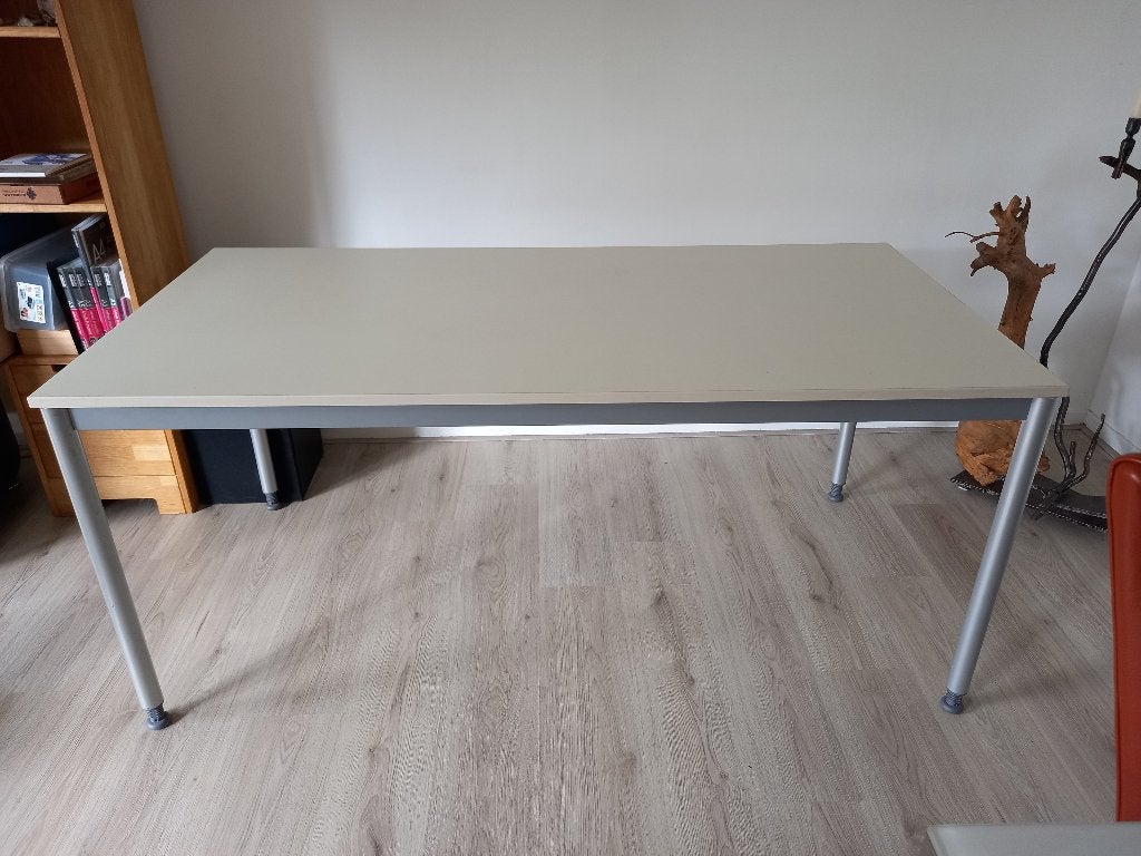 Bureau 160x80 handmatig instelbaar zware bouwkwaliteit, Ophalen, 160 cm, Gebruikt, In hoogte verstelbaar