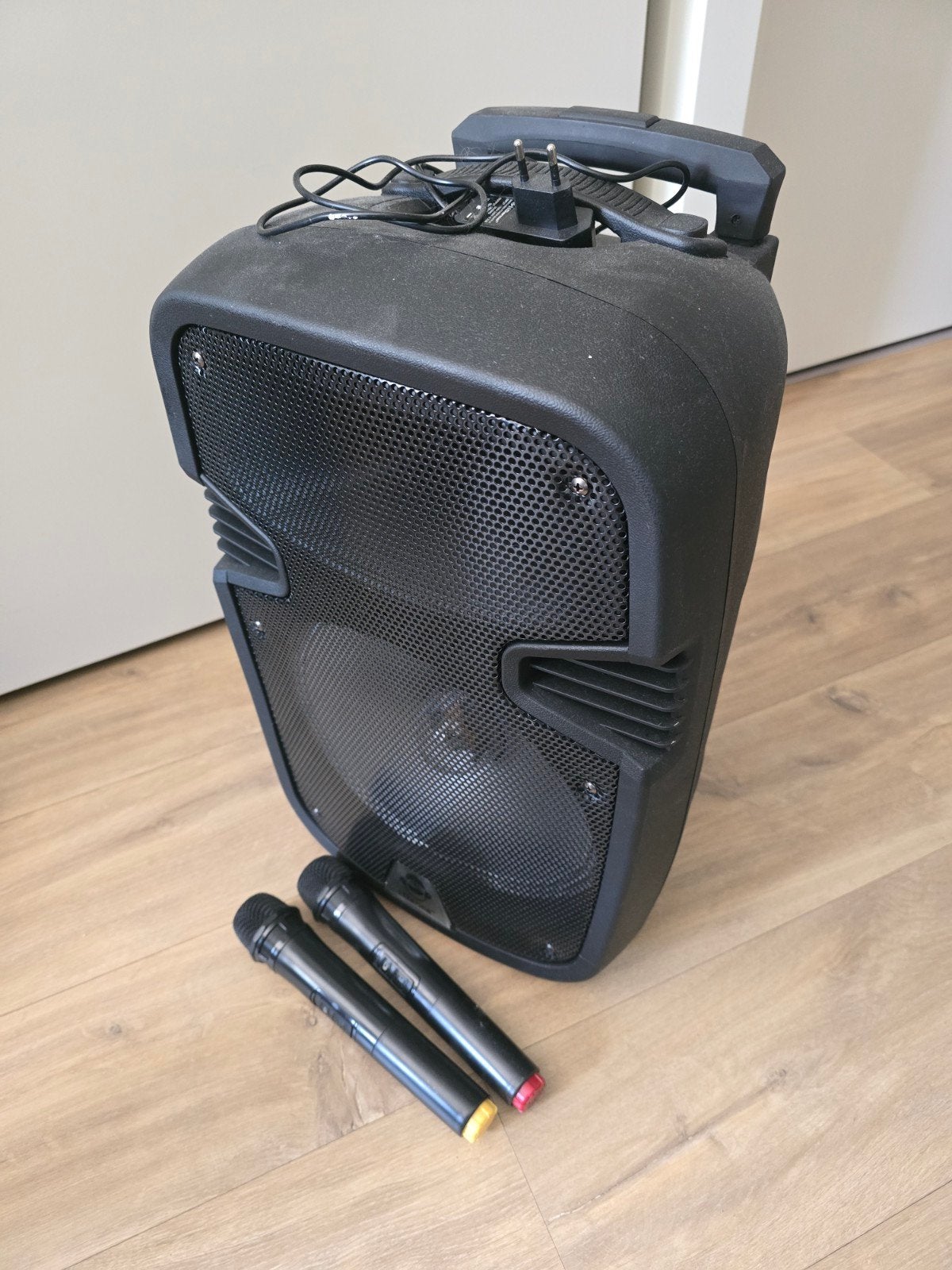 iDance Draagbare Bluetooth Speaker met Microfoons, Ophalen, Gebruikt, Complete set