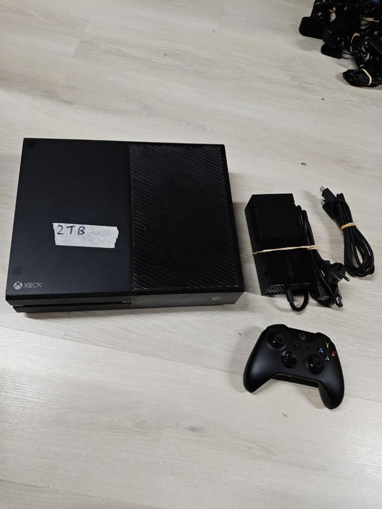 Xbox One 2 TB met controller en voeding, .., 500 GB, ., Ophalen of Verzenden