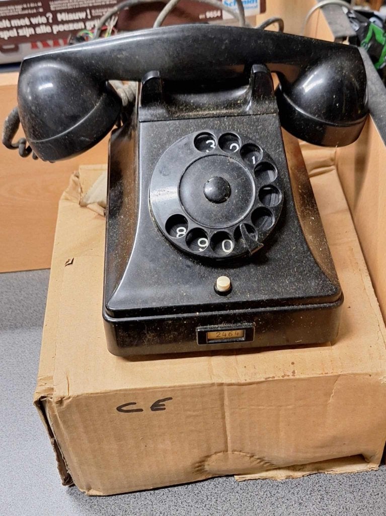 Tafelmodel Nederlandse bakelieten PTT telefoon️☎️, Telecommunicatie, Vaste telefoons | Niet Draadloos, Gebruikt, ., Met draaischijf
