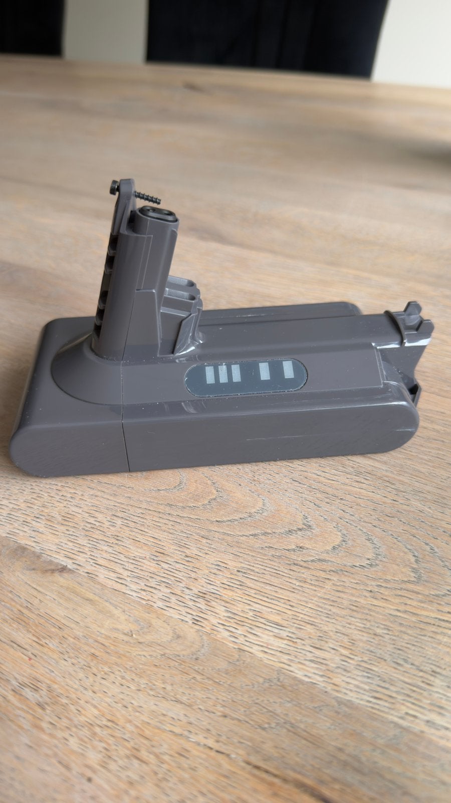 Dyson v10 accu, Ophalen of Verzenden, Zo goed als nieuw
