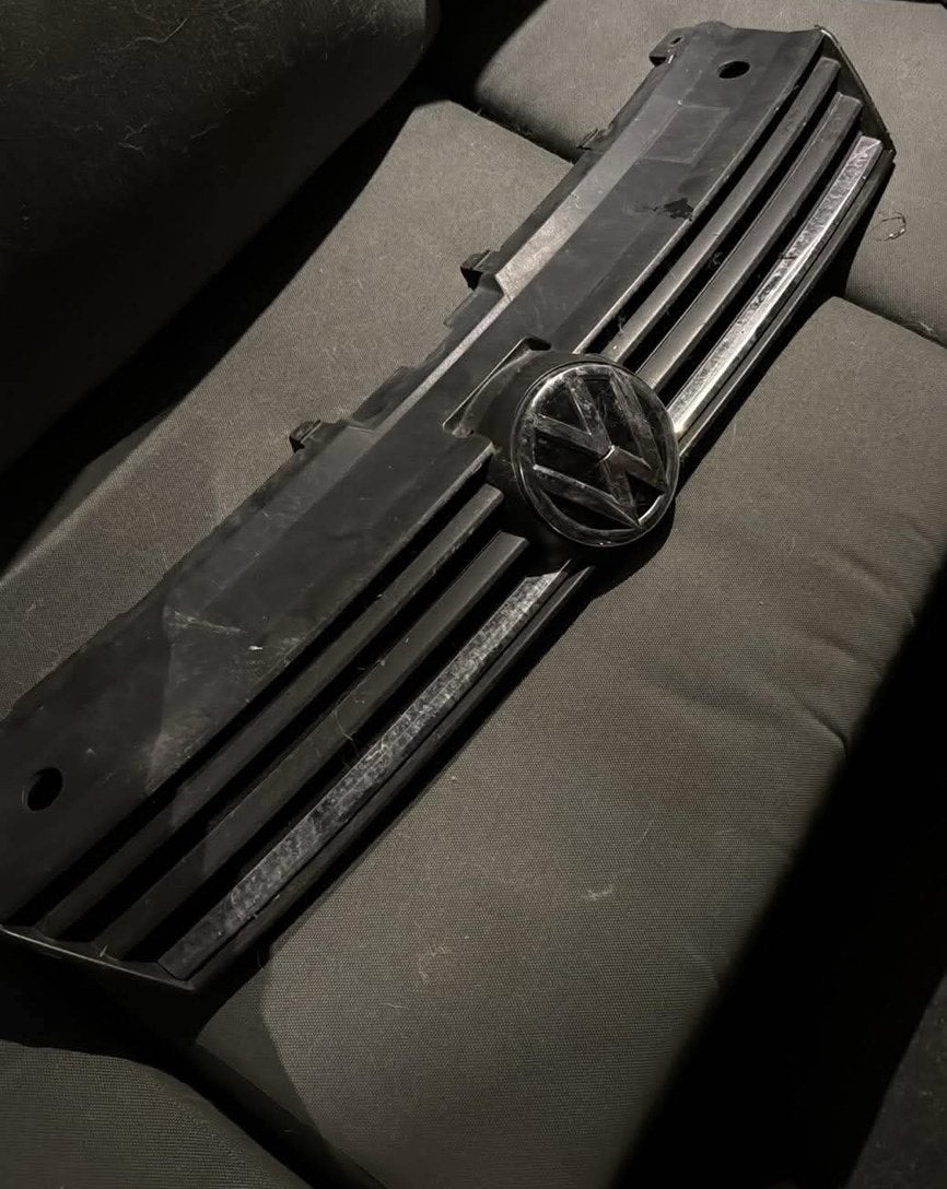 Volkswagen Polo 6C/6R grill Highline, Gebruikt, Ophalen of Verzenden, Bumper, Volkswagen