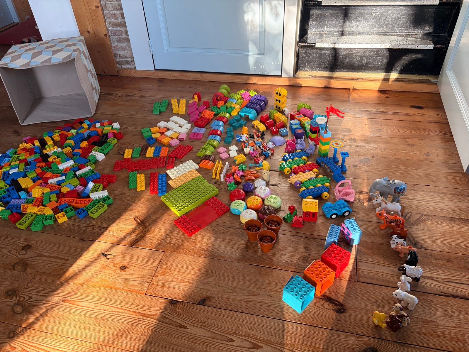 Grote partij Duplo en bouwblokken met accessoires