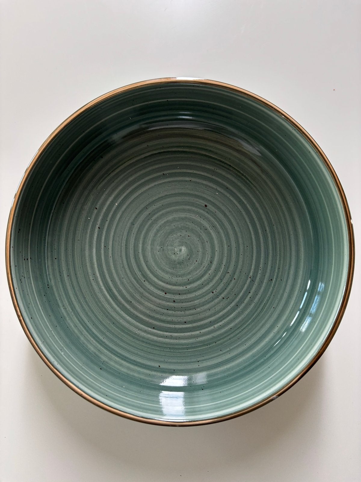 Groene schaal THE FADE COLLECTION, Porselein of Keramiek, Schaal, Rond, Ophalen of Verzenden
