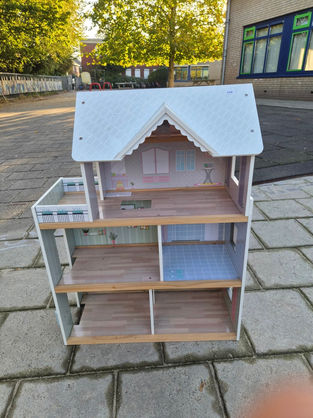 Groot houten poppenhuis met 3 verdiepingen, Ophalen, Gebruikt, Poppenhuis