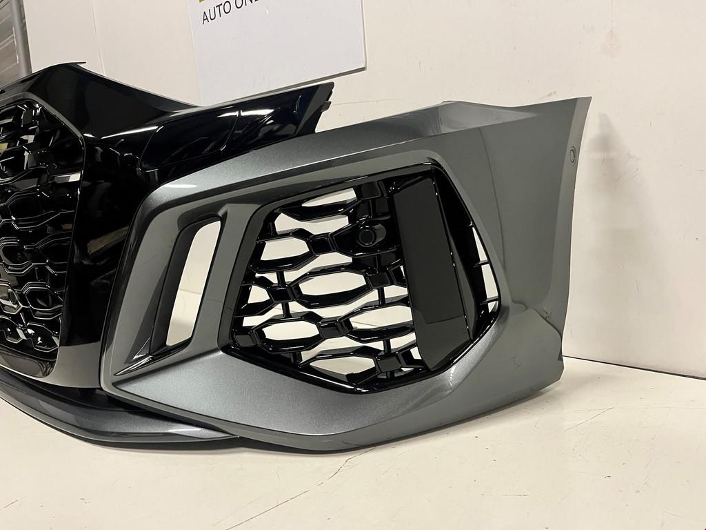 AUDI RS3 8Y VOORBUMPER BUMPER COMPLEET PDC 8Y0807550D 2019-, Gebruikt, Voor, AUDI AG, Auto-Union-Strasse 1
85045  Ingolstadt, DE