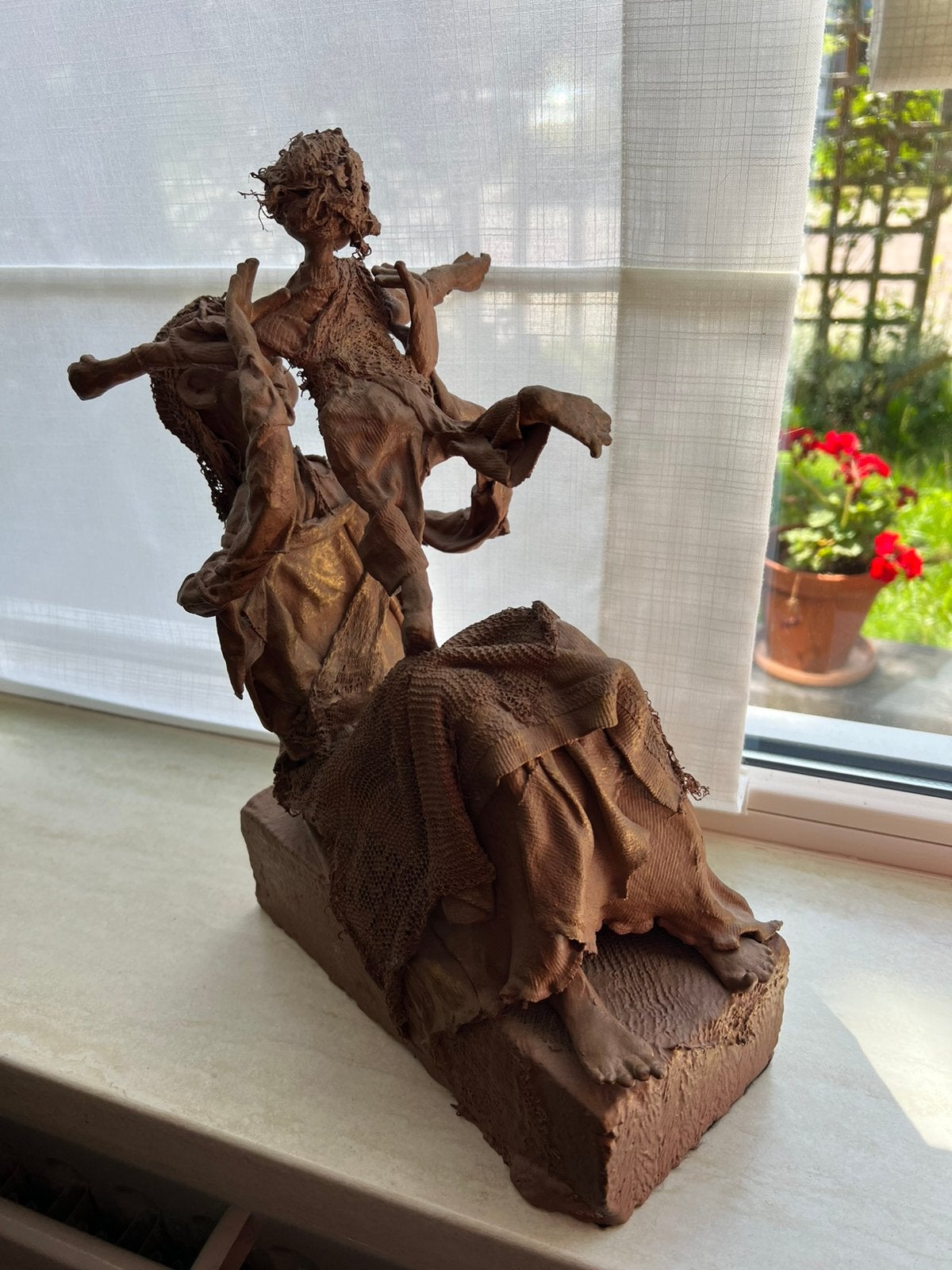 Bronskleurige beeld ‘moeder met kind’, Antiek en Kunst, Ophalen of Verzenden, Beeld