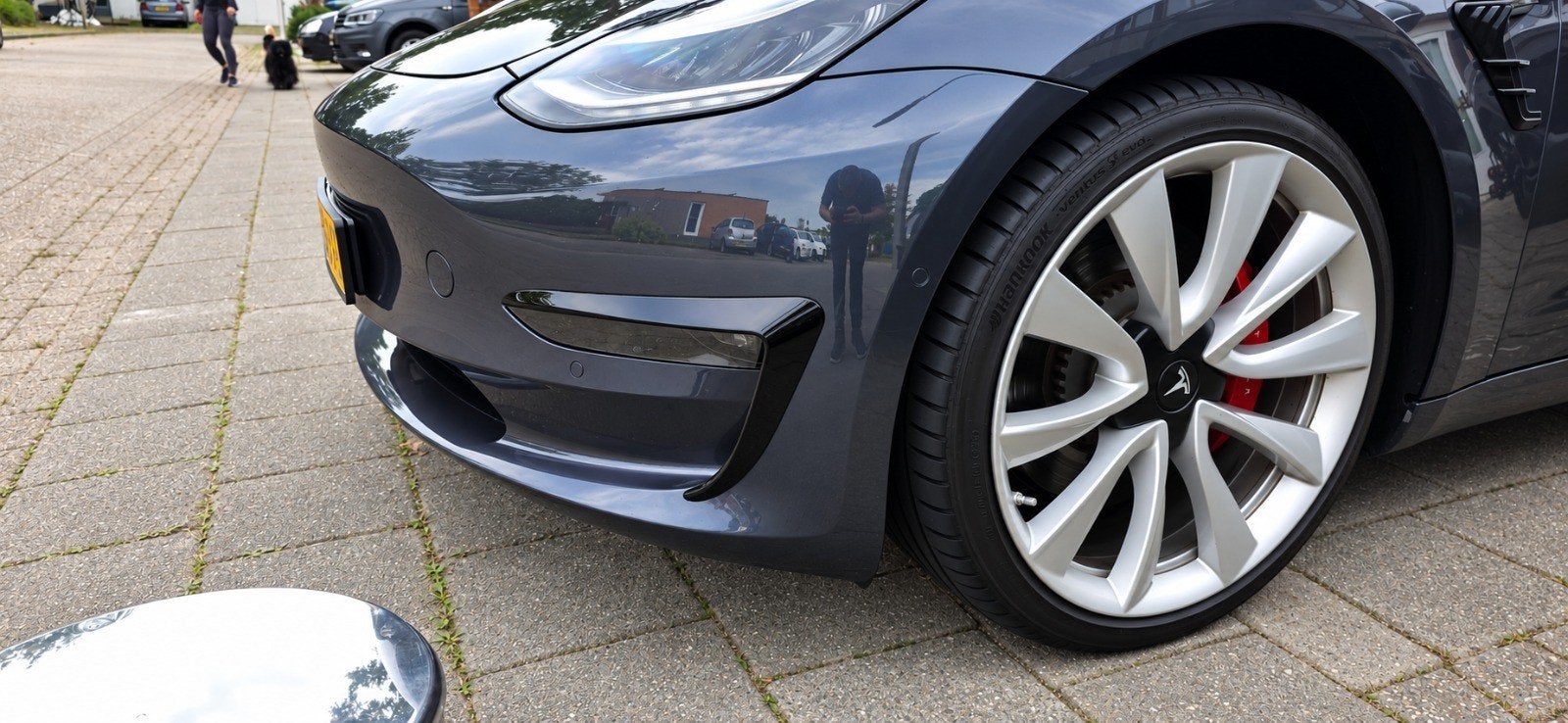 Foto 18 van Tesla Model 3 2019 Performance Grijs | 83% SOH / NW banden |