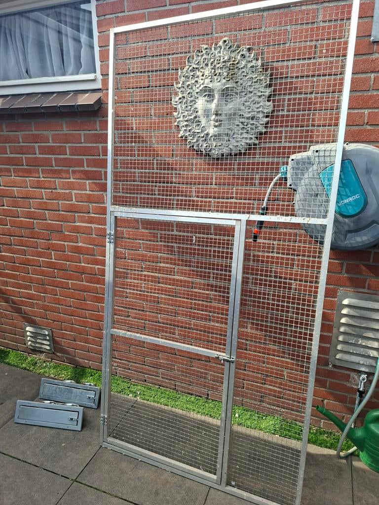 voilere deur, Ophalen, Aluminium, Vogelkooi