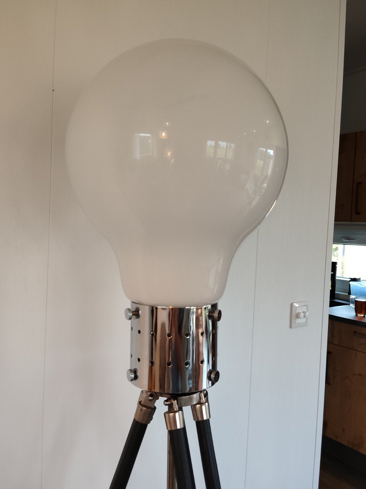 Vintage stoere lamp (Bolletje 40 cm) op statief, Ophalen, Gebruikt, E27 (groot), 150 tot 200 cm