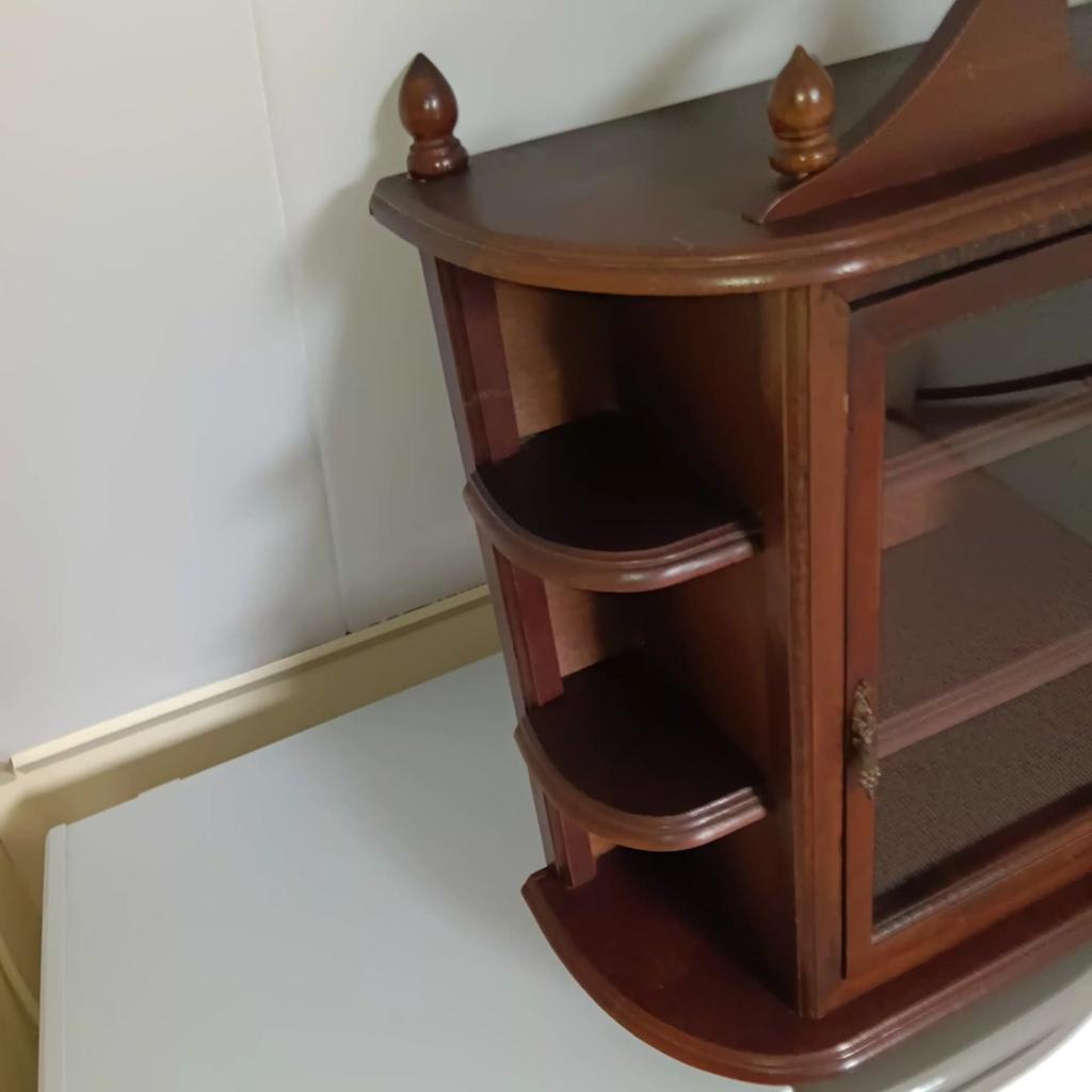 Vintage houten wandvitrinekastje met glazen deur, Ophalen